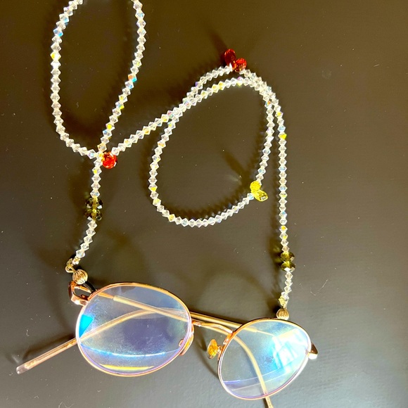 Swarovski Eyeglasses chain - Picture 8 of 8